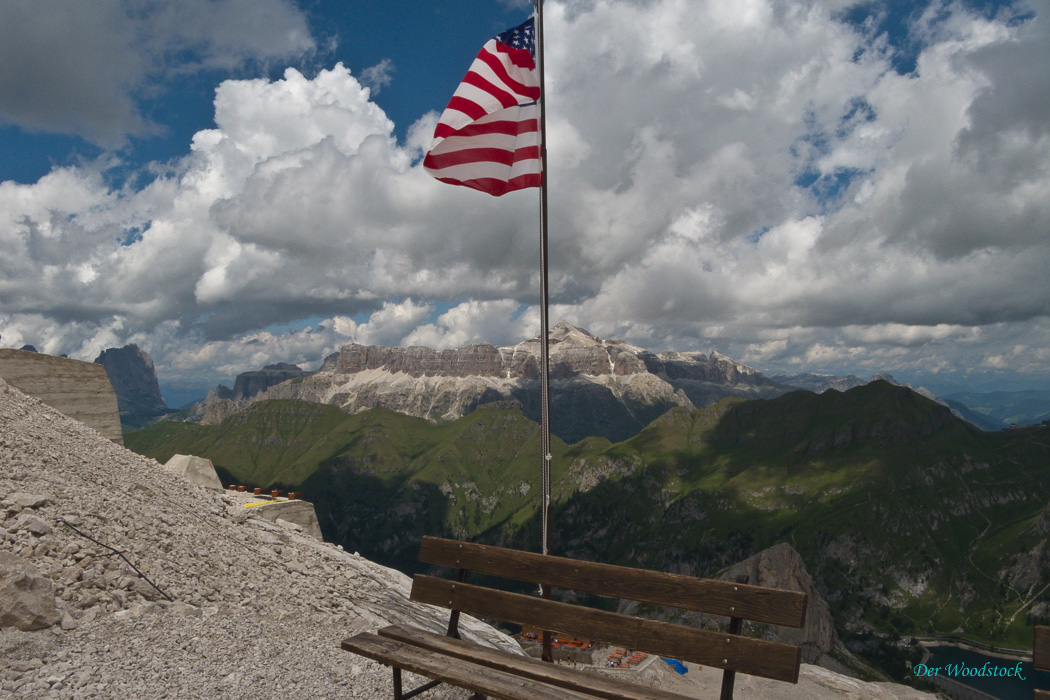 Blick von der Marmolada in Richtung Sella und Pordoi, Südtirol