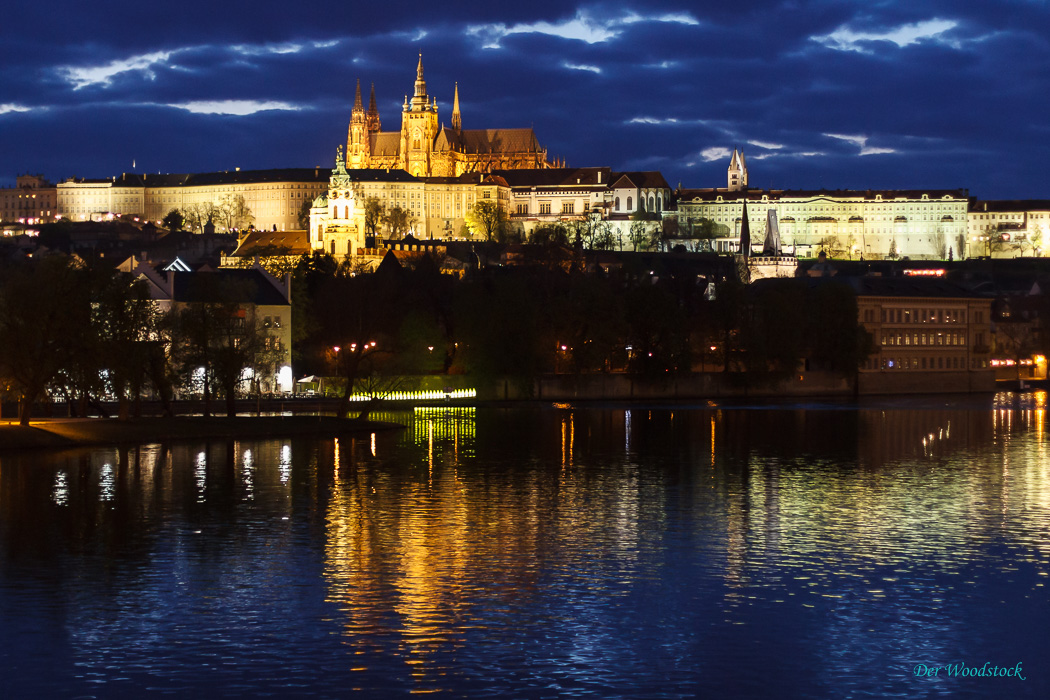 Prag bei Nacht: Hradschin