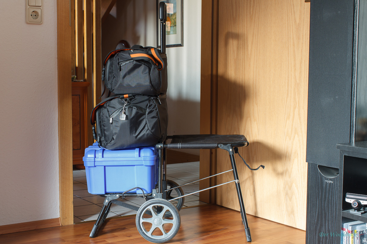Trolley mit ausgeklapptem Sitz Trolley mit ausgeklapptem Sitz